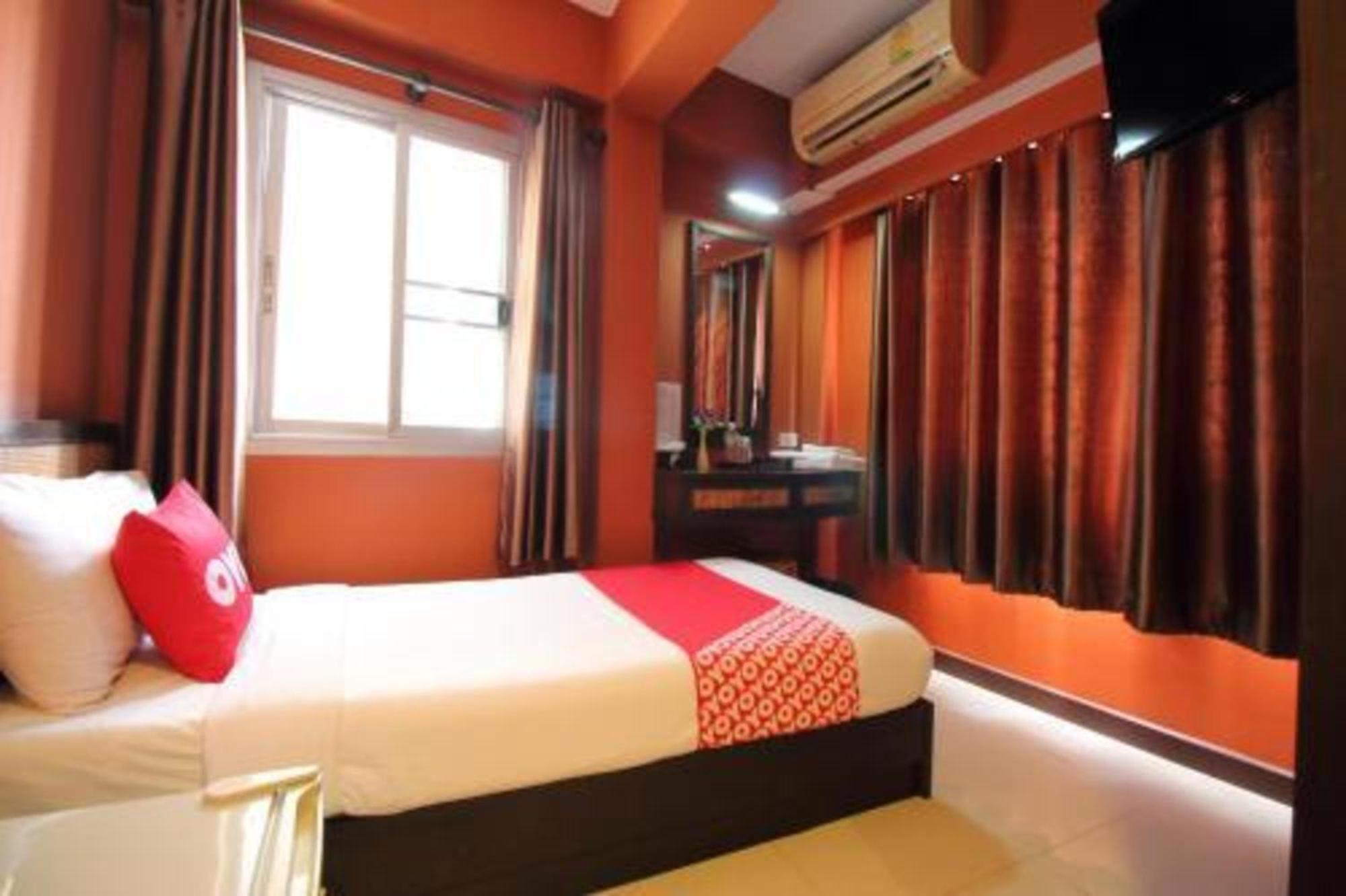 Pannee Lodge Khaosan - Sha Plus Bangkok Kültér fotó