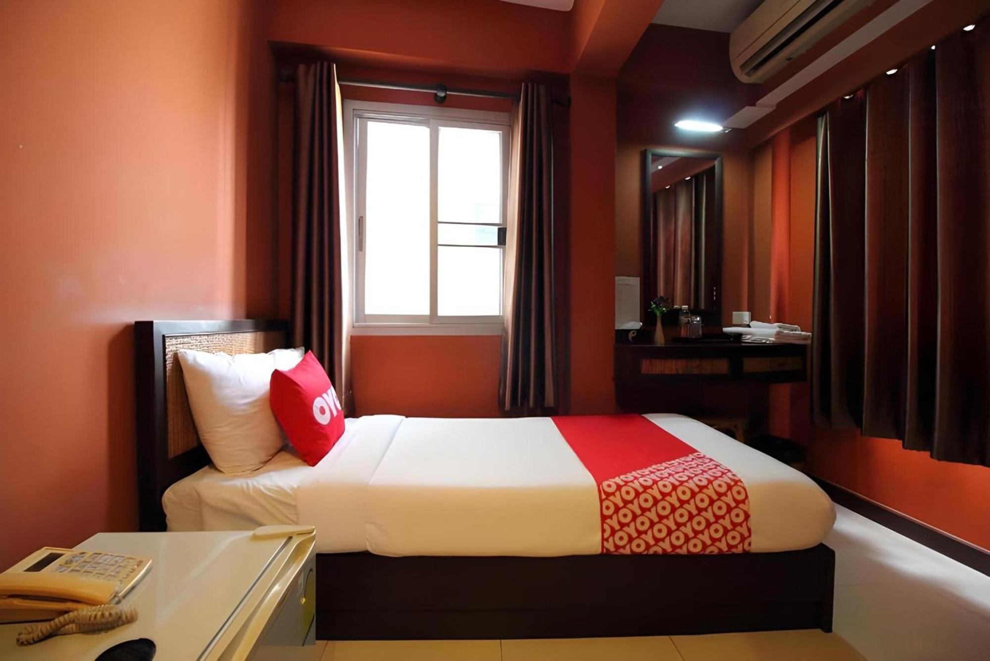 Pannee Lodge Khaosan - Sha Plus Bangkok Kültér fotó